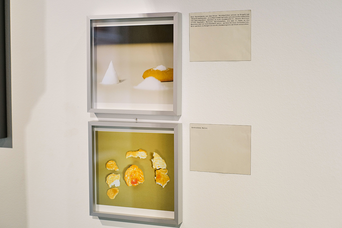 <p>2022/2024<br />
Family Constellations</p>
